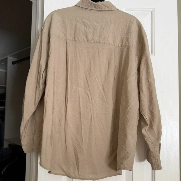 Classic Button Down Satin Finish collared blouse womens size large neutral tan - Picture 2 of 6